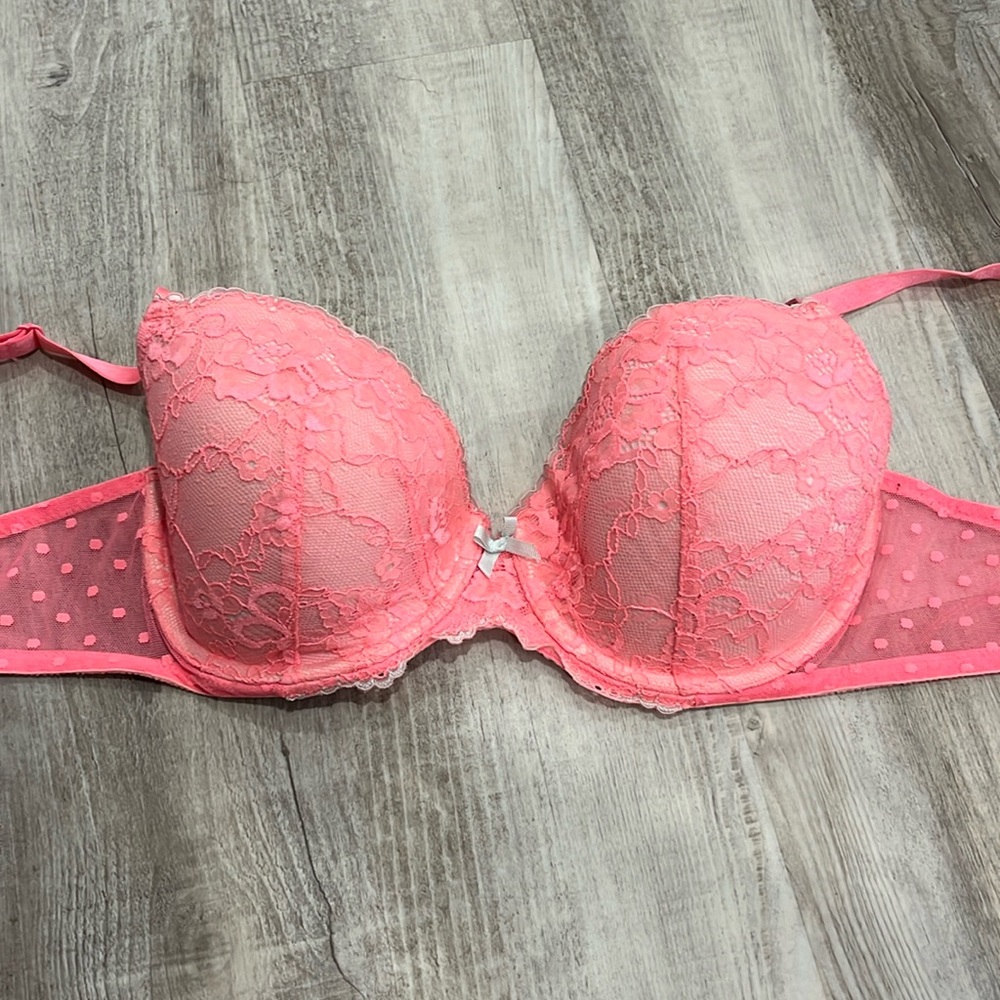 Victoria’s Secret lined Demi bra 36D